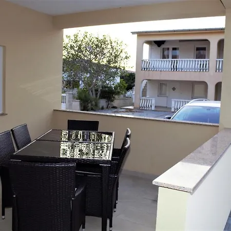 Jona Apartamento Vir